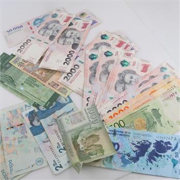 Argentina, Chile, Colombia, Guatemala Currency, 29 Pieces