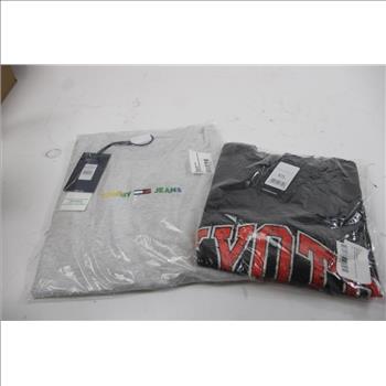 Asos Graphic T-shirts, Sizes: XS And S