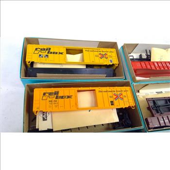 Athearn Miniature Train/Freightcars, 8 Pieces