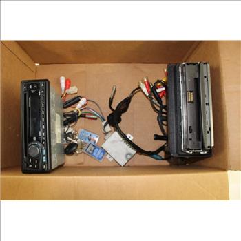 Audiovox Amplifier + Bulk Car Audio Lot, 5 Pieces