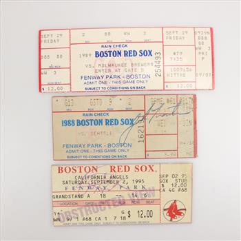 Baseball Memorabilia, 3+ Pieces