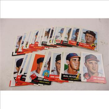 Baseball Trading Cards Lot