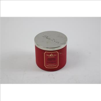 Bath & Body Works 3 Wick Candles, 2 Pieces