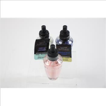 Bath & Body Works Wallflowers And Fragrances, 7 Pieces