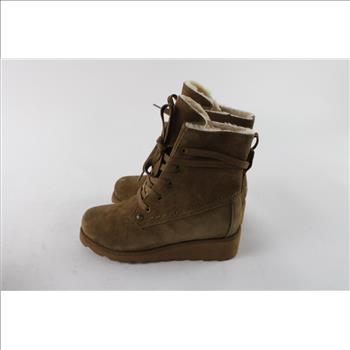 Bearpaw Krista Womens Boots, Size 5