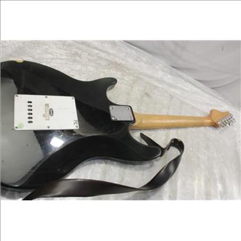 Behringer Electric Guitar