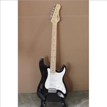 Behringer Strat Style Electric Guitar