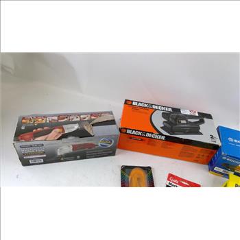 Black & Decker 1/3 Sheet Finishing Sander And More 5+ Pieces