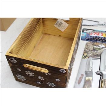 Black Fin Walkie Talkies, Mossy Oak 3612 Stag Finish Knife Set, & More;  6 Pieces