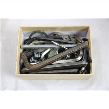 Bosch Roto Zip Tool Bag, Quantum Light Magnet, Amazon Basics Digi-Tire Gauge And More