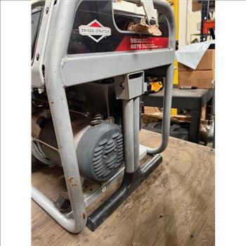 Briggs And Stratton S5500 Gas Powered Generator
