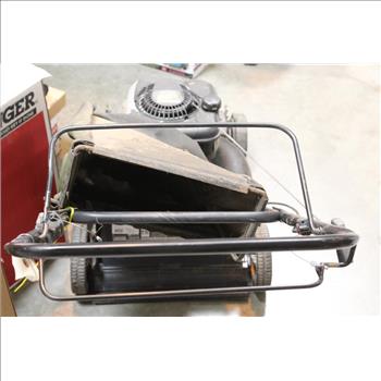 Briggs & Stratton Yard Machines 12A-446M129 Lawn Mower