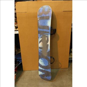 Burton Clash One Hundred And Fifty Seven 57w Snowboard With Bindings