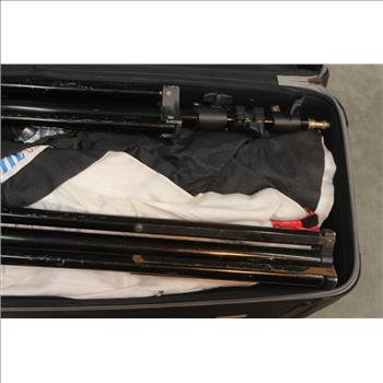 Calumet MF6040 Light Stands &  Calumet Travelite 750R Strobe Lights; 4 Pieces