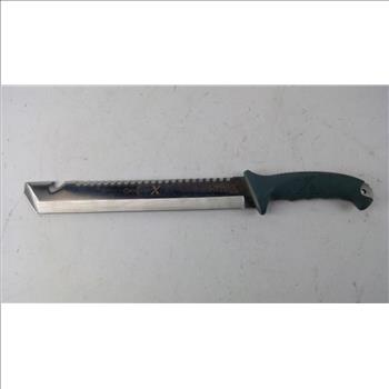 Camillus Titanium Carnivore X Machete