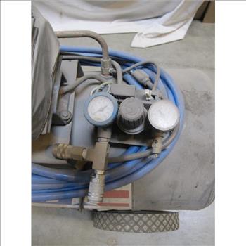 Campbell Hausfeld  20 Gallon Air Compressor