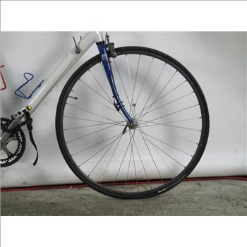 Cannondale Road Bike