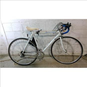 Cannondale Road Bike