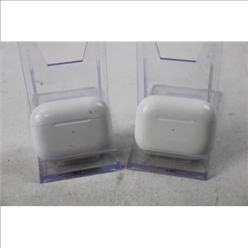 Case Single Airpod, Sold For Parts, 2 Pieces