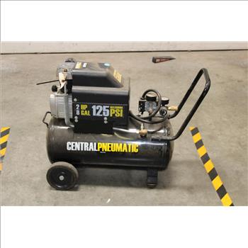 Central Pneumatic 8 Gallon Oil Lube Air Compressor
