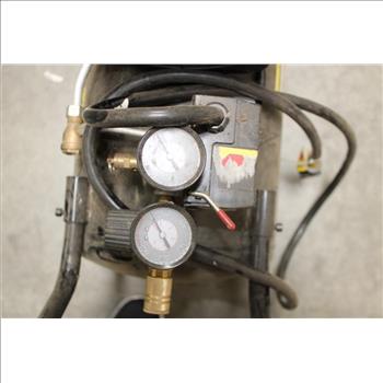 Central Pneumatic 8 Gallon Oil Lube Air Compressor