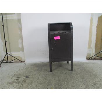 Chainstrom Standing Mailbox