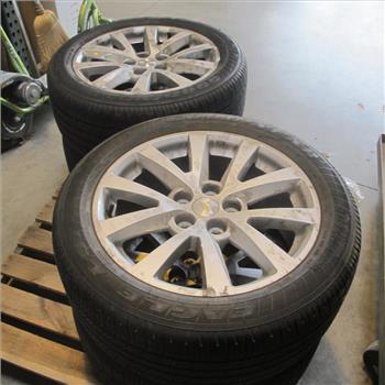 Chevrolet 18 Inch Stock Wheels, Set Of 4 | Property Room