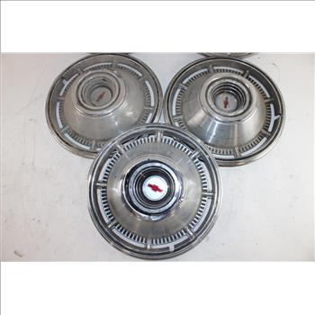 Chevrolet Hubcaps, 5 Pieces
