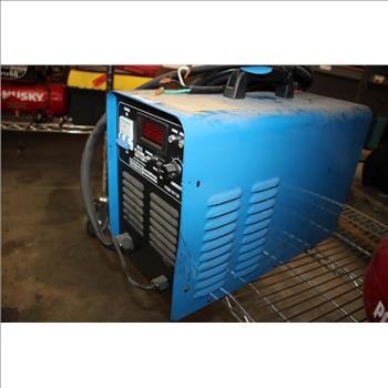 Chicago Electric 240v Inverter Plasma Cutter With Digital Display