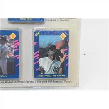 Classic MLB Board Game Featuring 150 Picture Cards