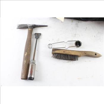 CLC Work Gear Tool Bag With Tools, 9 Pieces