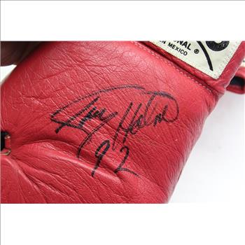 Cleto Reyes Signed Larry Holmes Boxing Gloves