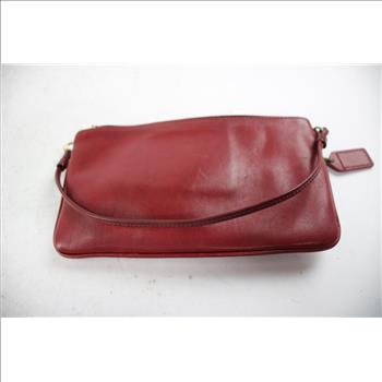 Coach Velvet Leather Hand Zipper Wallet