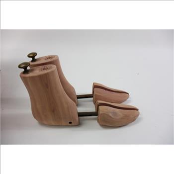 Cobbler's Choice Cedar Boot Tree