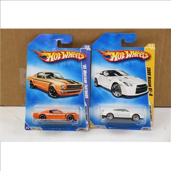 Collectible Hot Wheels, 2 Cars