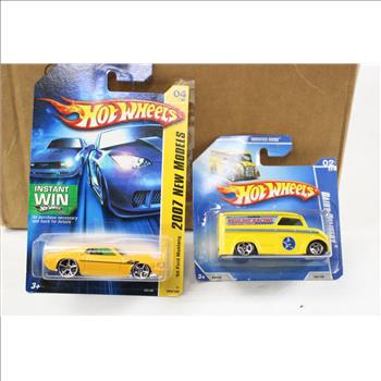 Collectible Hot Wheels, 2 Cars