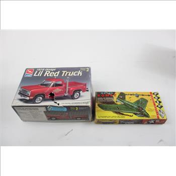 Collectible Scale Models Kits, 6 Pieces