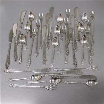 Community Oneida Silver Plated Evening Star Silverware, 35 Pieces