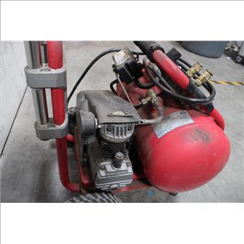 Craftsman 125 PSI MAX 1HP 5 Gal Air Compressor