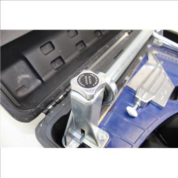 Crain Vinyl Tile Cutter In Case