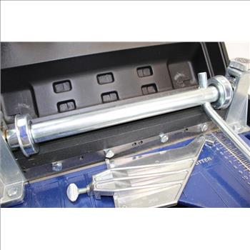 Crain Vinyl Tile Cutter In Case