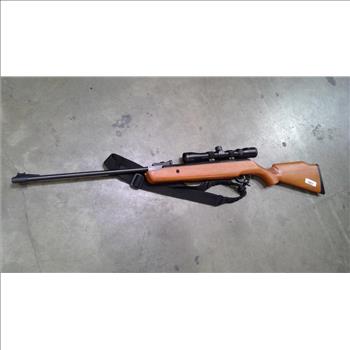 Crosman Storm XT Air Rifle With CenterPoint 3-9x32 Scope