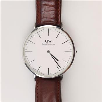 Daniel Wellington Leather Watch