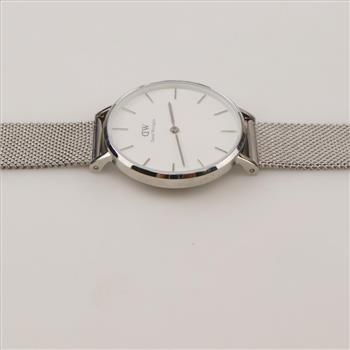 Daniel Wellington Petite Evergold Watch