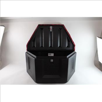 DeeZee Triangle Poly Chest