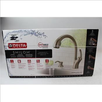 Delta Shiloh Single-Handle Pull-Out Sprayer Kitchen Faucet
