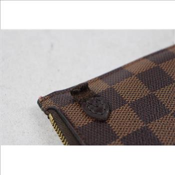Designer Louis Vuitton Damier Zipper Pouch - Doublechecked By Entrupy