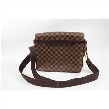 Designer Louis Vuitton Messenger Bag - Doublechecked By Entrupy