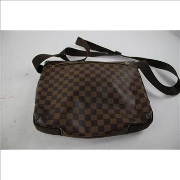 Designer Louis Vuitton Messenger Bag - Doublechecked By Entrupy
