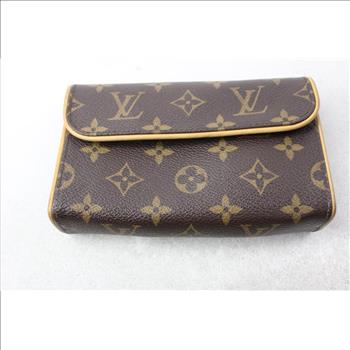 Designer Louis Vuitton Pouch - Doublechecked By Entrupy
